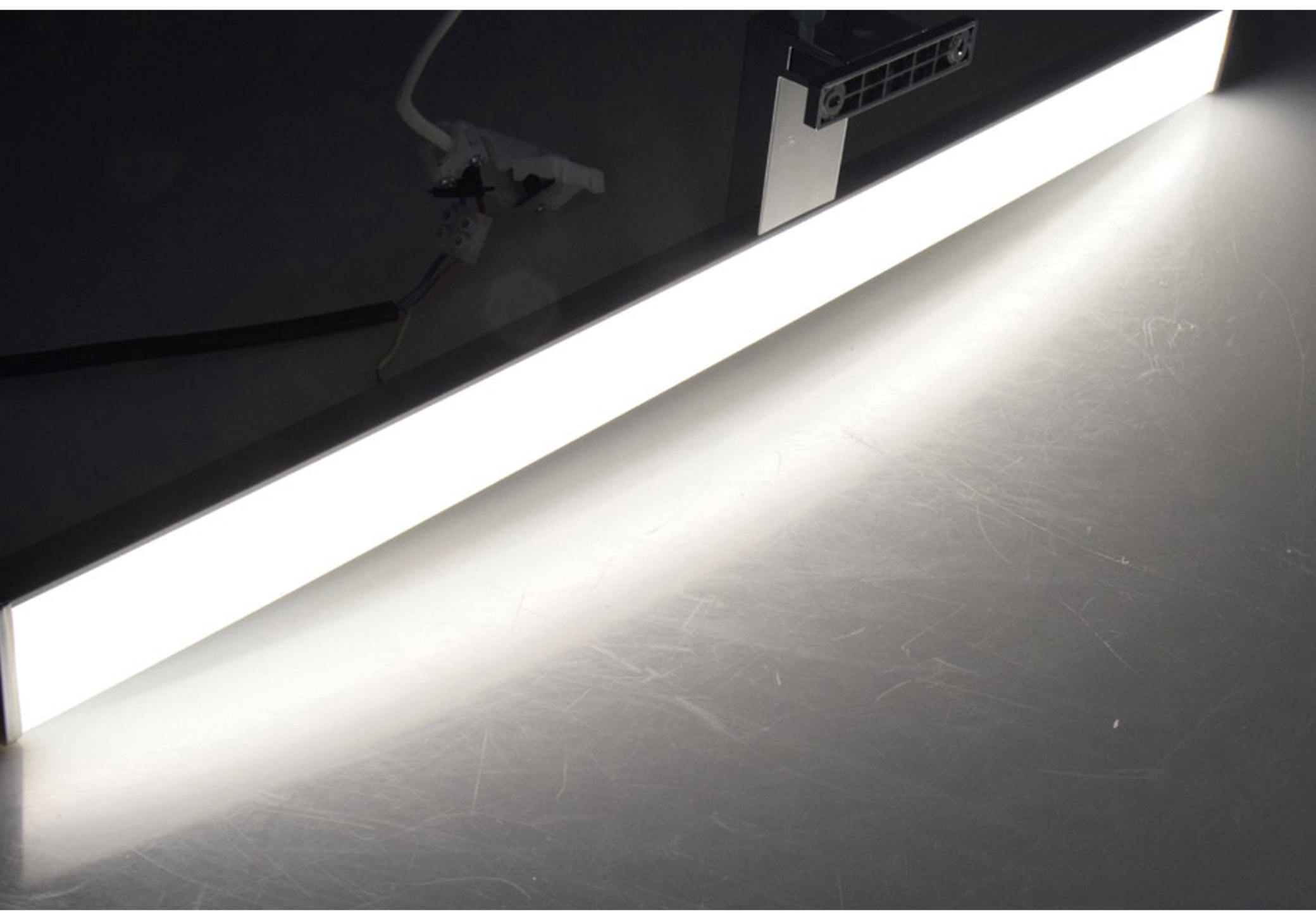 CHILITEC LED-Spiegelleuchte “Banho 15W“, 230V, 15W, 1200lm, 780 mm, 4000K CHILITEC LED-Spiegelleuchte “Banho 15W“, 230V, 15W, 1200lm, 780 mm, 4000K