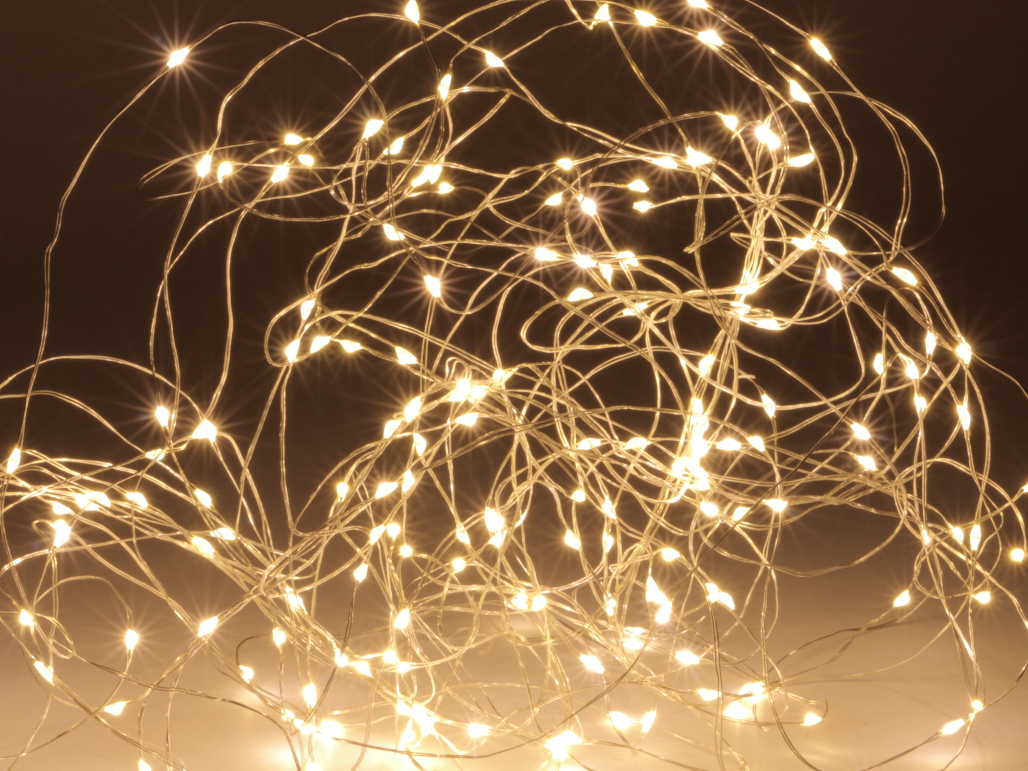 LED-Lichterkette Vorhang, warmweiß, 200 LEDs in 10 Strängen, halbtransparent, IP44 LED-Lichterkette, warmweiß, 200 LEDs, halbtransparent, 230V~, Innen/Außen