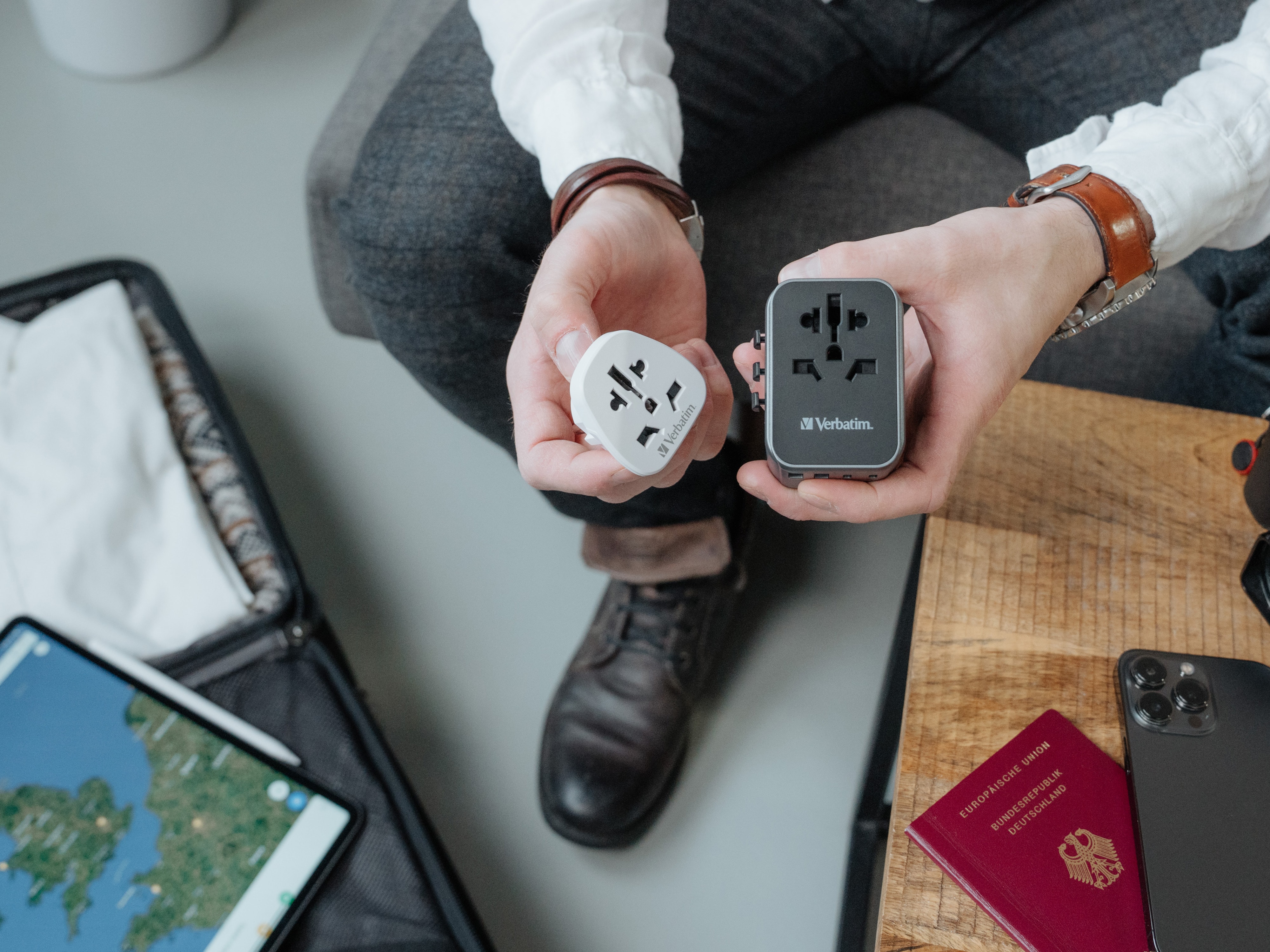 VERBATIM Universal-Reise-Adapter UTA-03, 1x Stromstecker, 2x USB-A, 3x USB-C