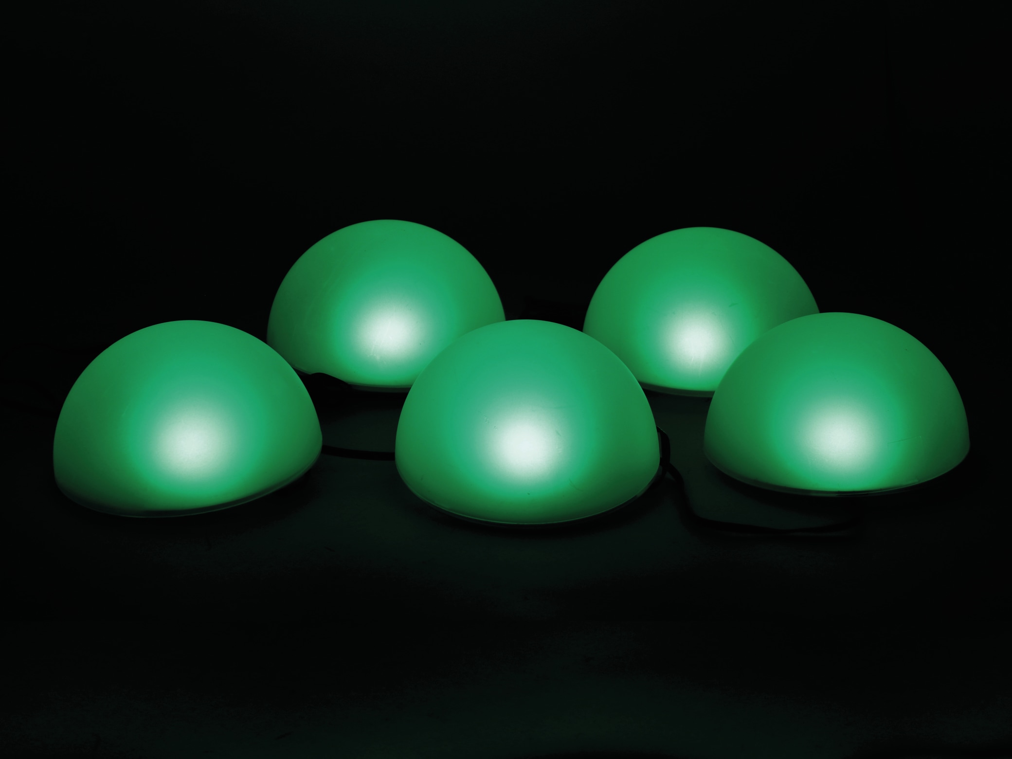 Solar-Bodenlichterkette, 5 Halbkugeln, RGB+WW, Bastelware