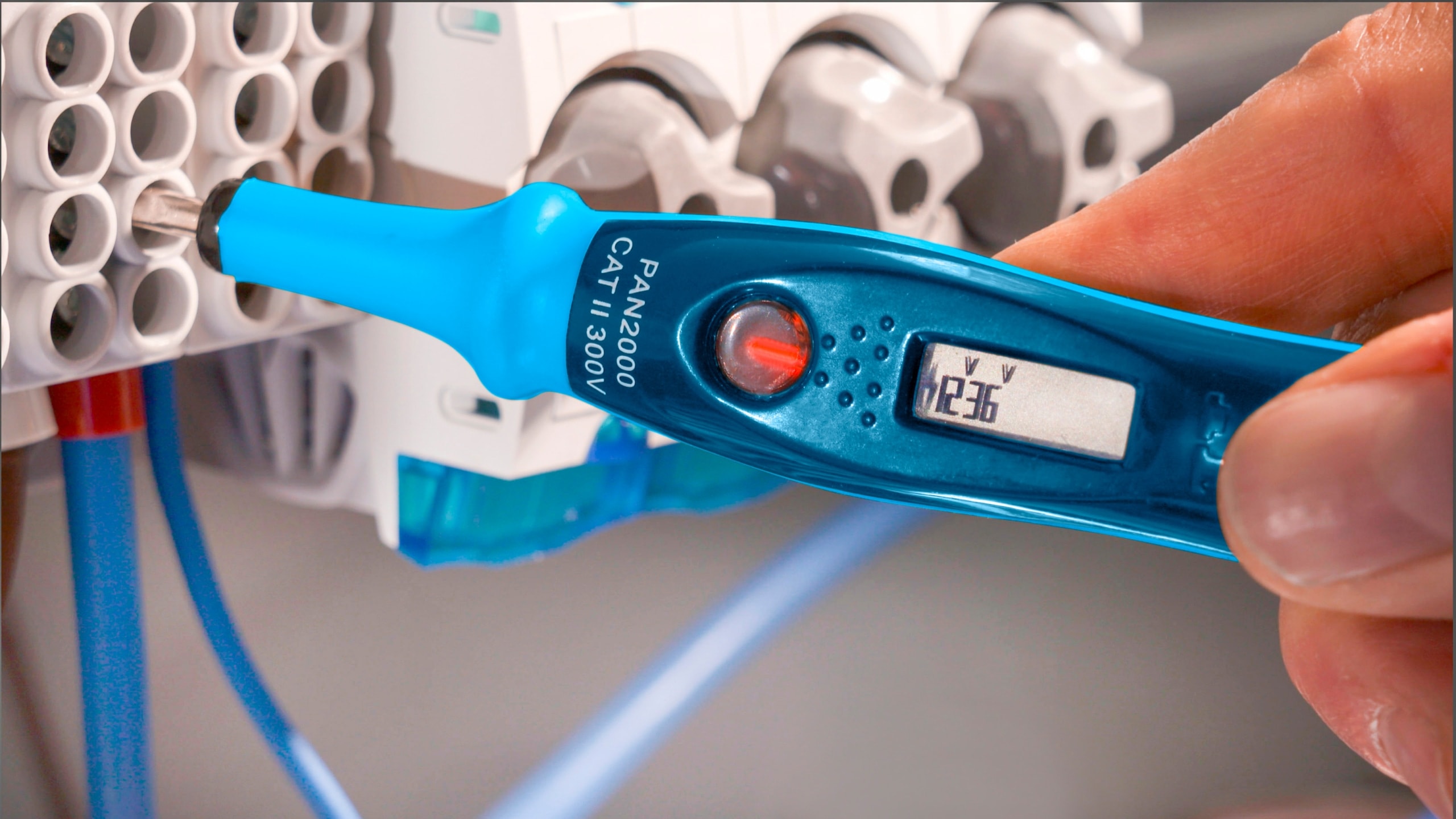 PANCONTROL Spannungsprüfer PAN 2000, 12...230 V AC, 12...36 V DC PANCONTROL Spannungsprüfer PAN 2000, 12...230 V AC, 12...36 V DC