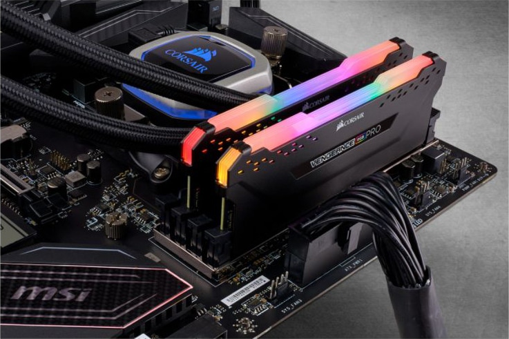 CORSAIR Speichermodul Vengeance RGB Pro, 32 GB (2 x 16 GB), DDR4, 3200 MHz