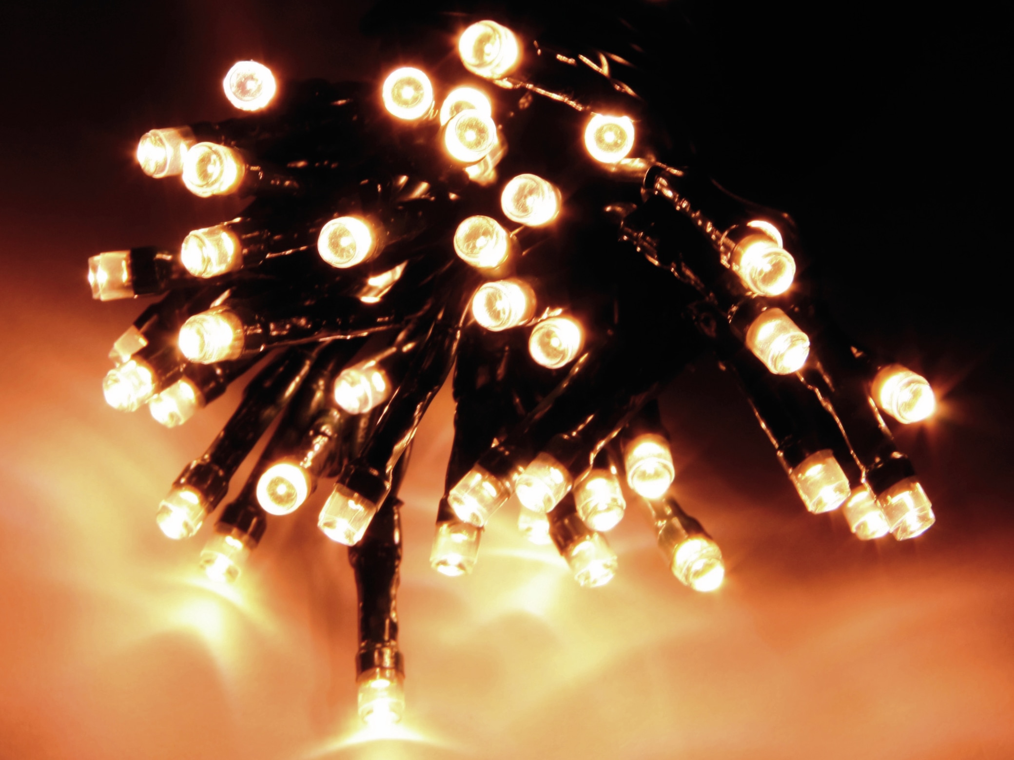 LED-Lichterkette, 720 LEDs, warmweiß, 230 V~, grün, Innen/Außen, 57 m LED-Lichterkette, 720 LEDs, warmweiß, 230V~, IP44, Innen/Außen, grün