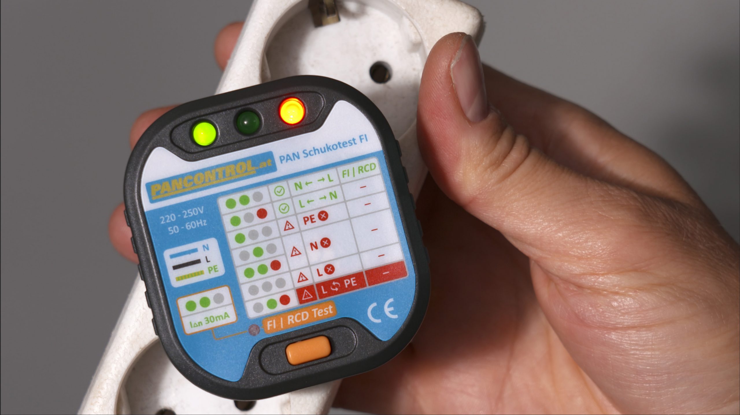 PANCONTROL PAN Steckdosen-Prüfer + FI-Tester