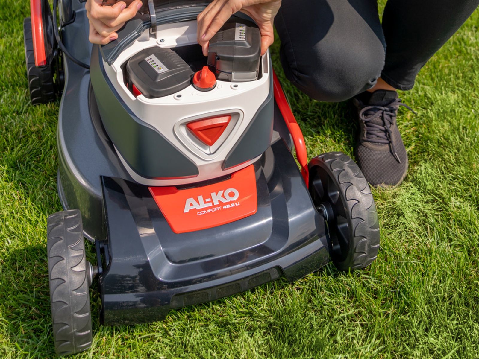 AL-KO Akku-Rasenmäher, 42.2 Li COMFORT, 1x Akku 4,0 Ah + Ladegerät AL-KO Akku-Rasenmäher, 42.2 Li COMFORT, 1x Akku 4,0 Ah + Ladegerät