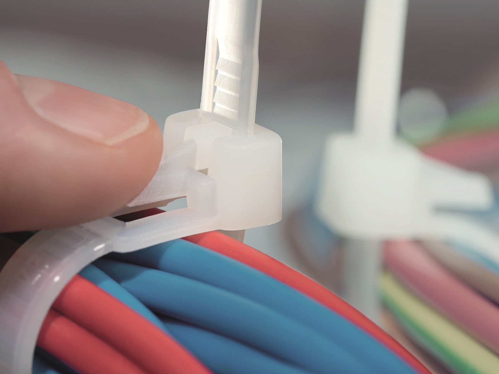 HELLERMANNTYTON Kabelbinder lösbar, 131-22519, 250x7, natur, 100 Stück