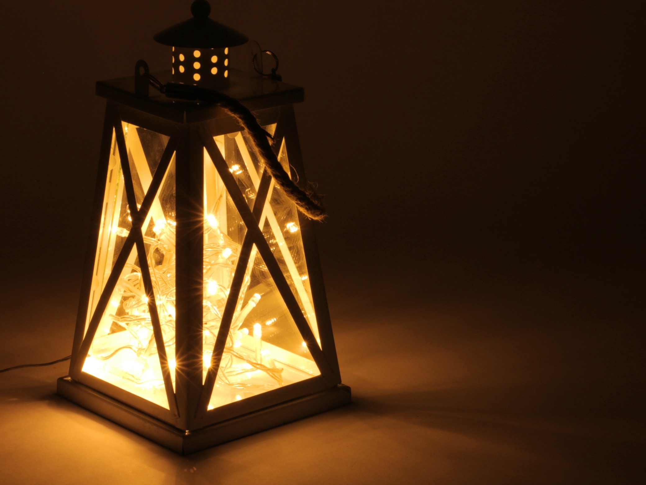 LED-Lichterkette, 40 LEDs, warmweiß, 230 V~, transparent, Innen/Außen, 6 m LED-Lichterkette, 40 LEDs, warmweiß, 230V~, IP44, Innen/Außen, Kabelfarbe silber/transparent