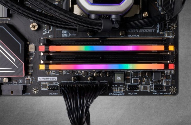 CORSAIR Speichermodul Vengeance RGB Pro, 32 GB (2 x 16 GB), DDR4, 3200 MHz CORSAIR Speichermodul Vengeance RGB Pro, 32 GB (2 x 16 GB), DDR4, 3200 MHz