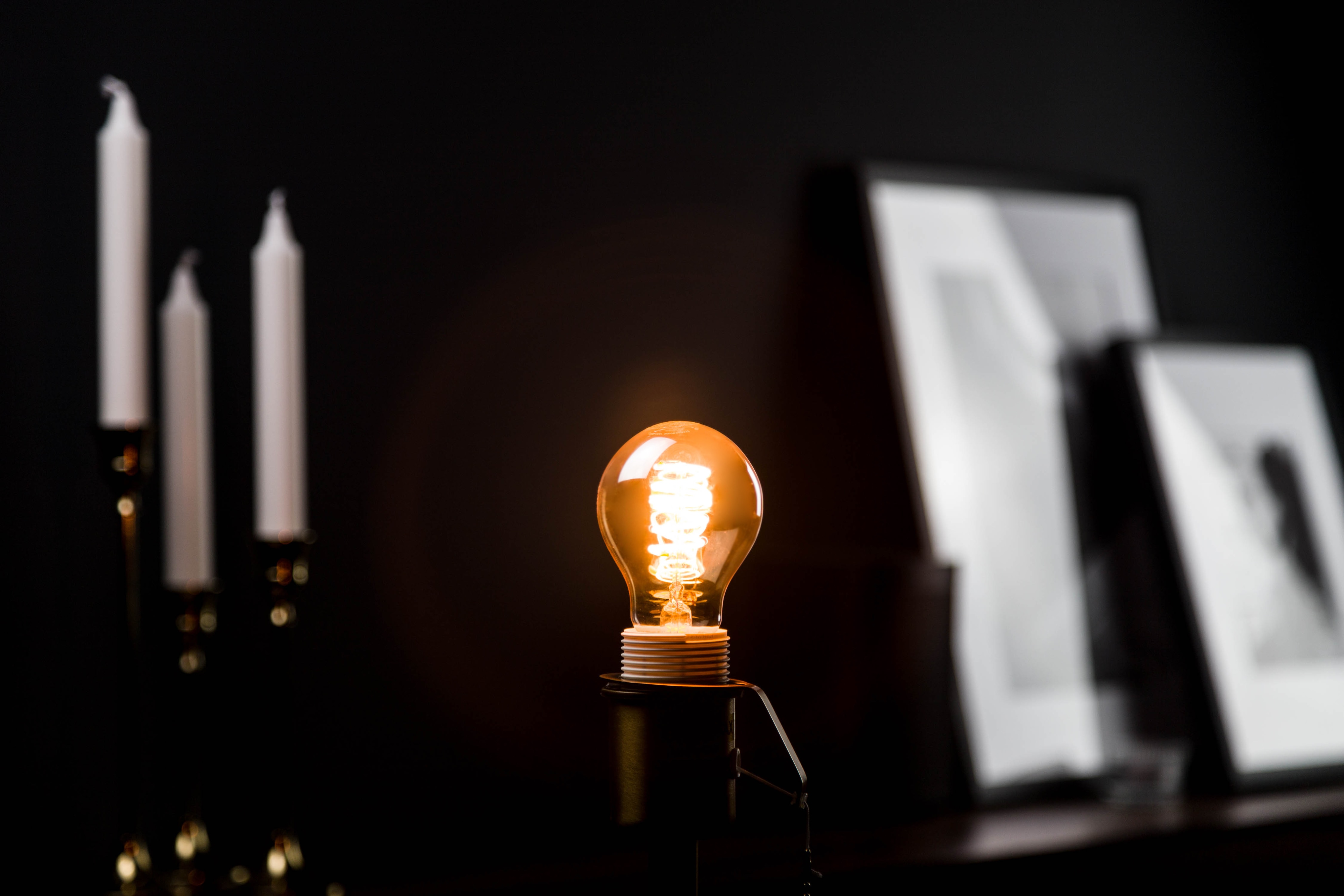 BLULAXA LED FlexFilament A60, E27, 4,8 W, 2200 K, EEK: G, 380 lm, IP20, warmweiß