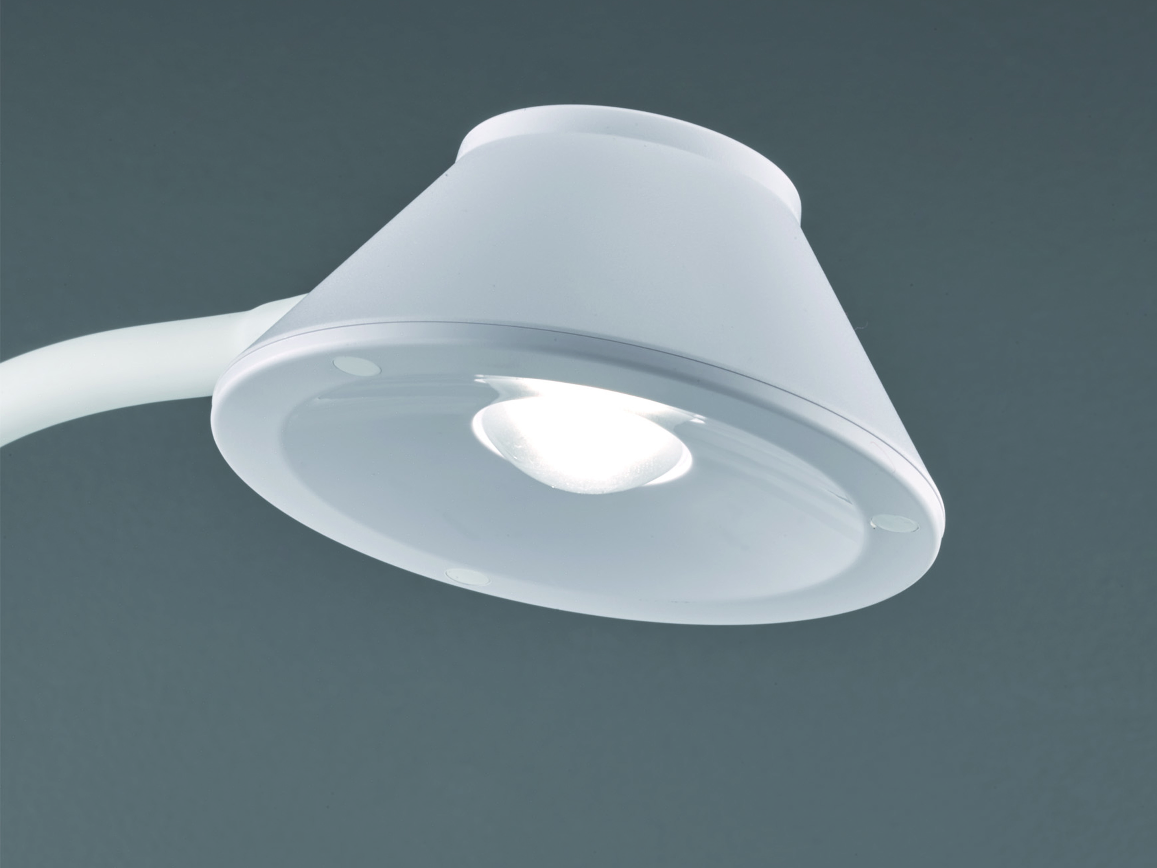 REALITY LED-Tischleuchte Berry R52191101 weiß, 3,2 W, 350 lm, 3000 K