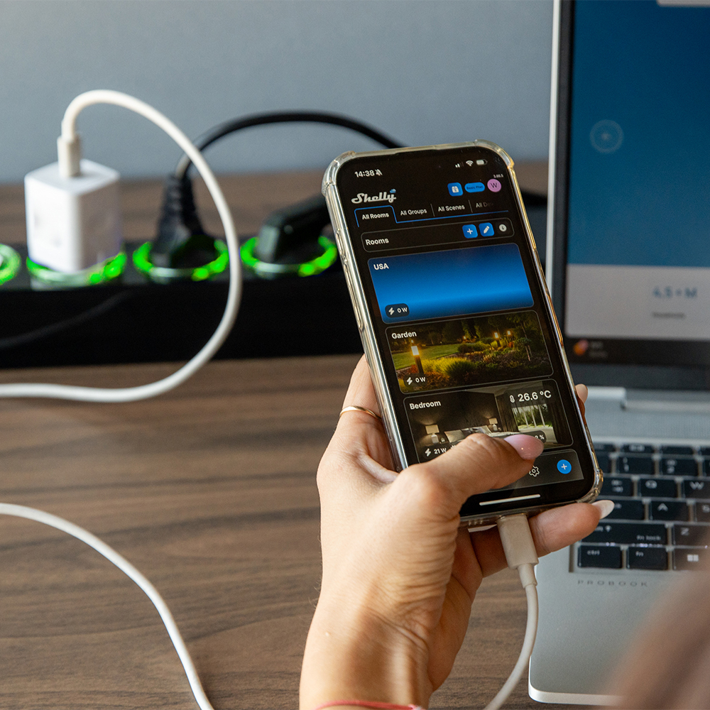 SHELLY Power Strip 4 Gen4, 4-fach Steckdosenleiste, schwarz, WiFi, Bluetooth, Zigbee, Matter, Apple HomeKit, Alexa