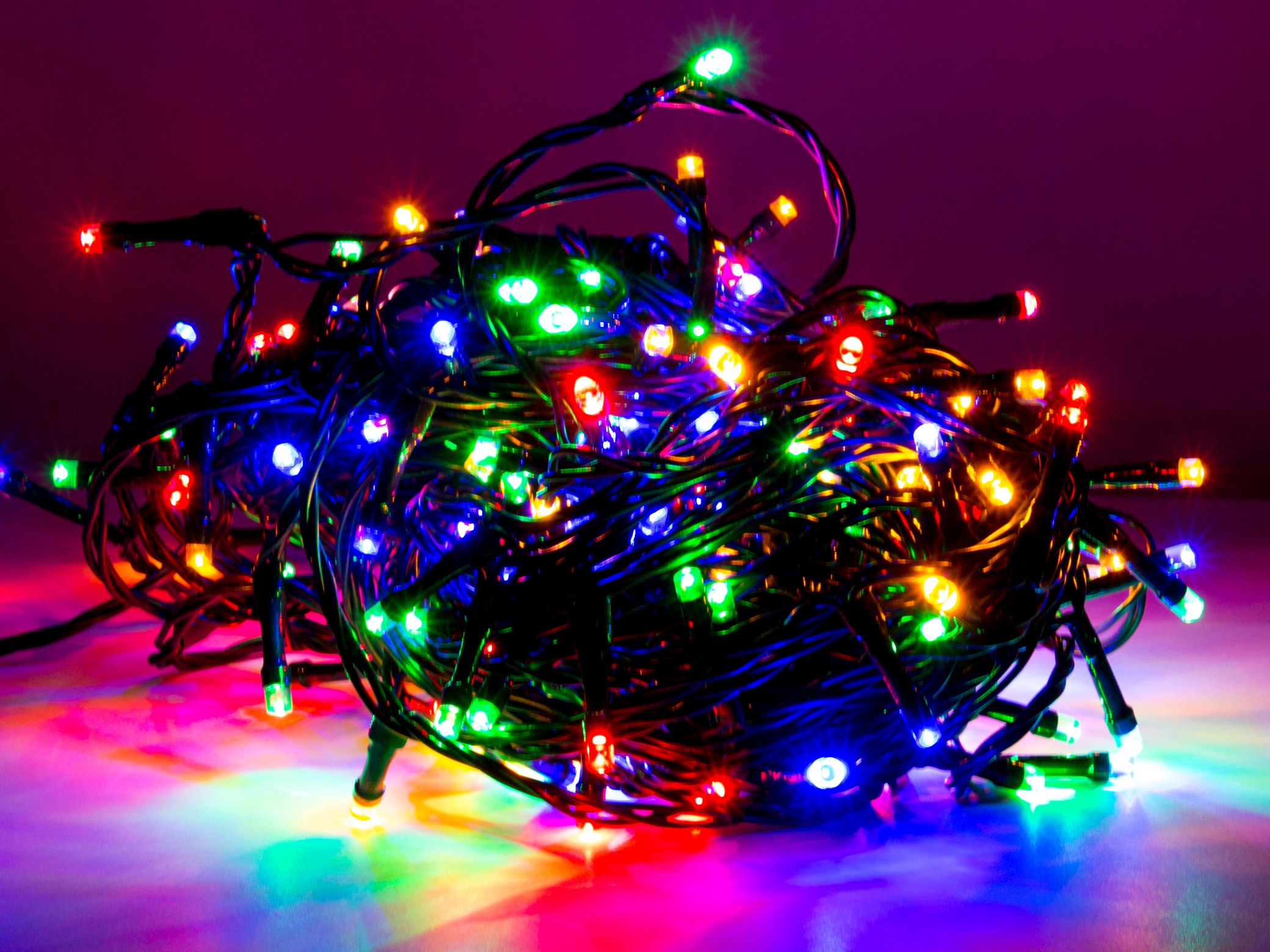 LED-Lichterkette, 240 LEDs, bunt, 230V~, IP44, Innen/Außen LED-Lichterkette, 240 LEDs, bunt, 230V~, IP44, Innen/Außen