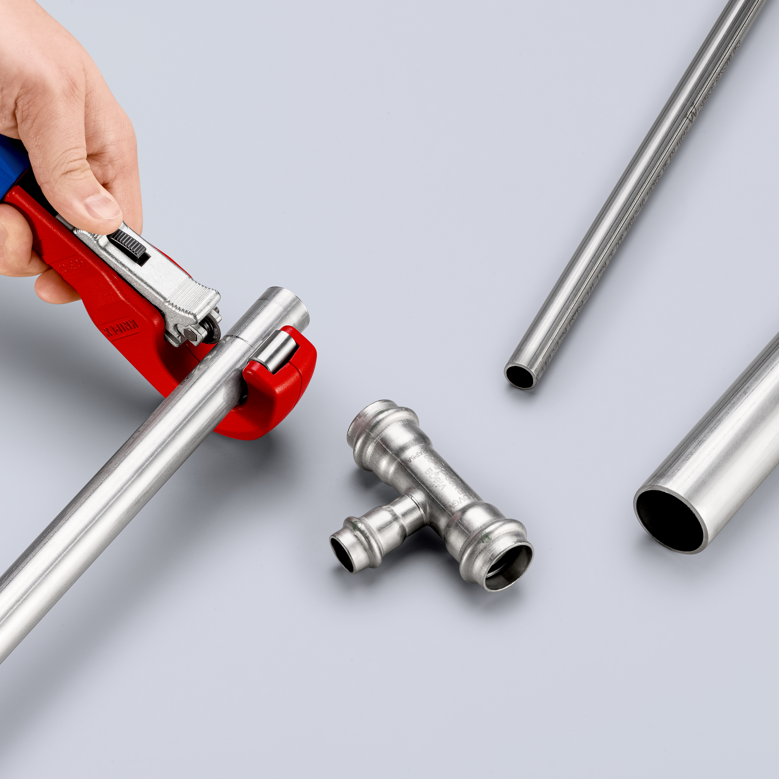 KNIPEX Rohrabschneider, TubiX, 90 31 02 BK