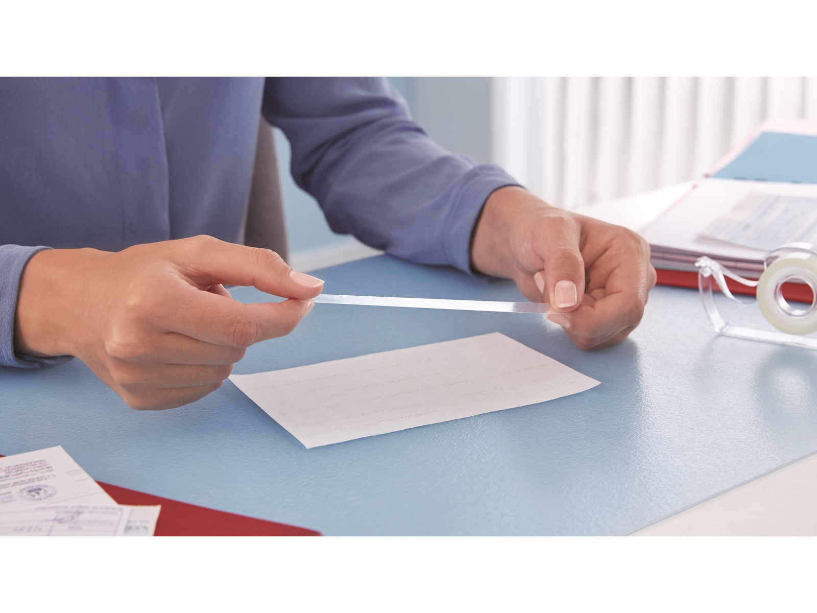 TESA film® doppelseitig, 1 Rolle + Abroller, 7,5m:12mm, 57912-00000-02 TESA film® doppelseitig, 1 Rolle + Abroller, 7,5m:12mm, 57912-00000-02