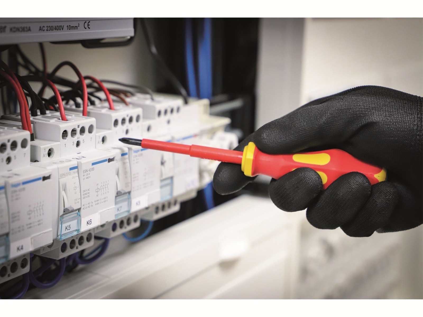 BGS TECHNIC VDE-Elektriker-Schraubendreher-Satz DYT 35815, 5-tlg. BGS TECHNIC VDE-Elektriker-Schraubendreher-Satz DYT 35815, 5-tlg.