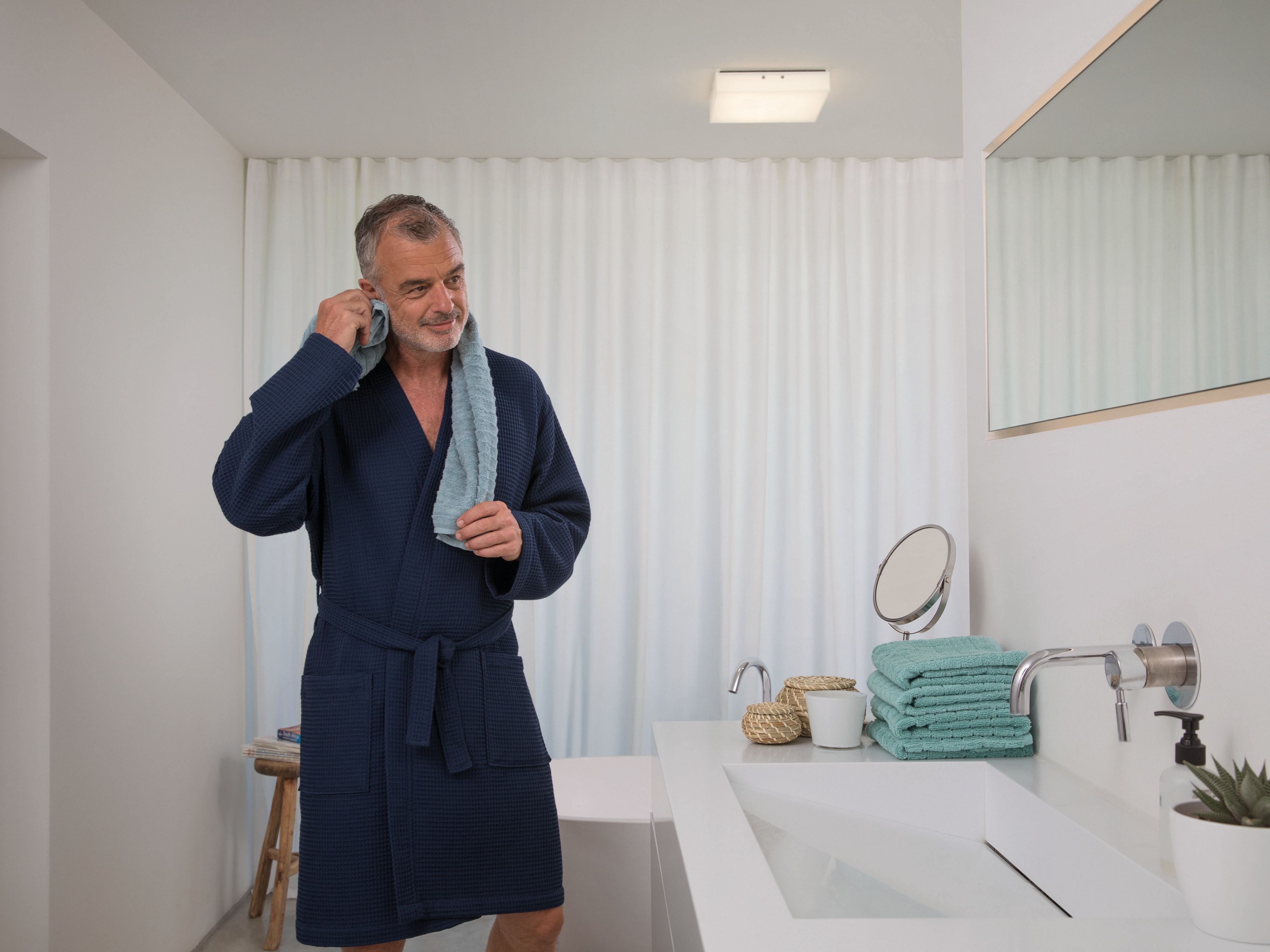 LEDVANCE LED-Deckenleuchte Lunive Arc, 8 W, 330 lm, 4000 K