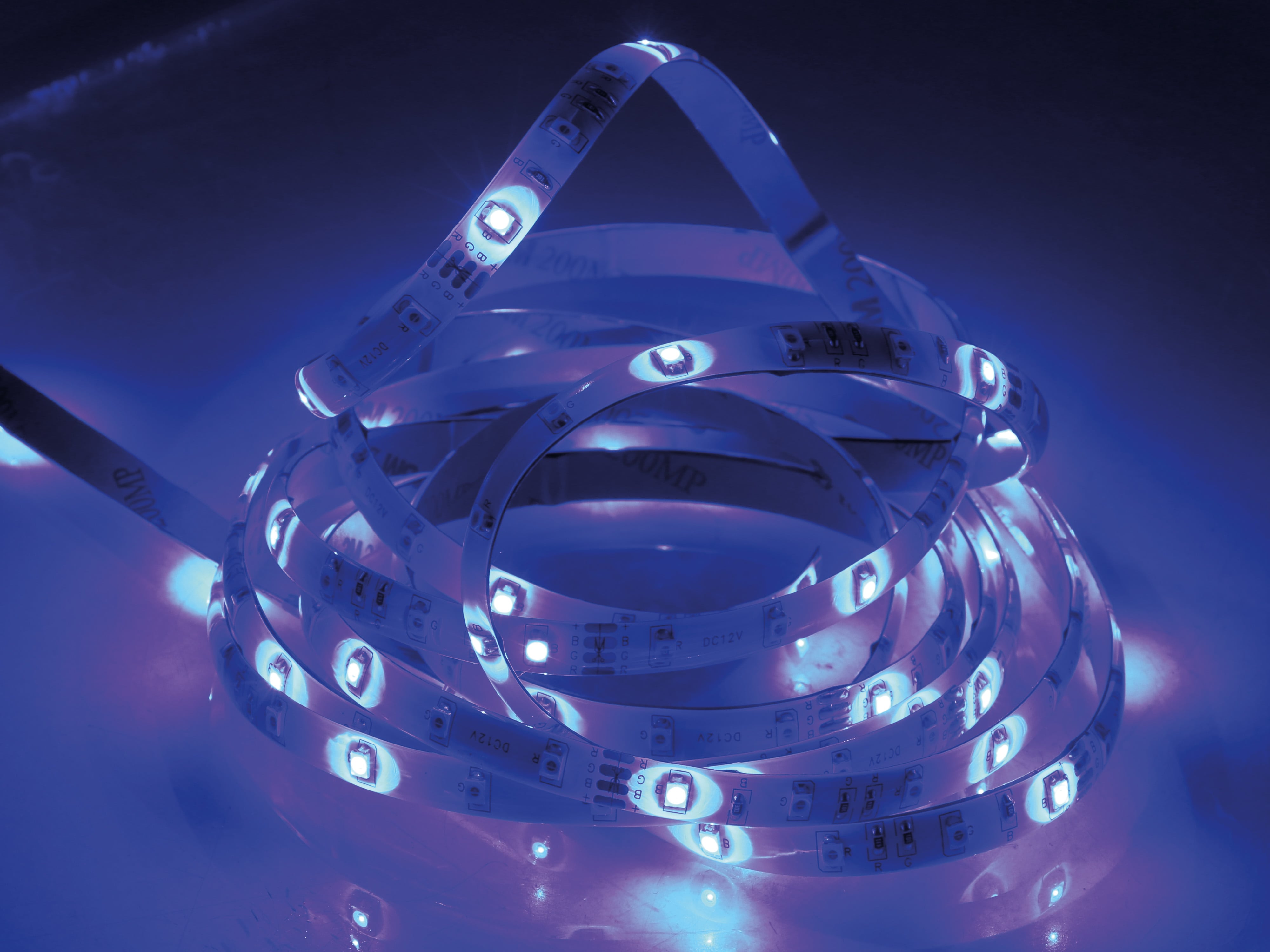 GRUNDIG RGB LED Strip, 3 m, 180 LEDs GRUNDIG RGB LED Strip, 3 m, 180 LEDs