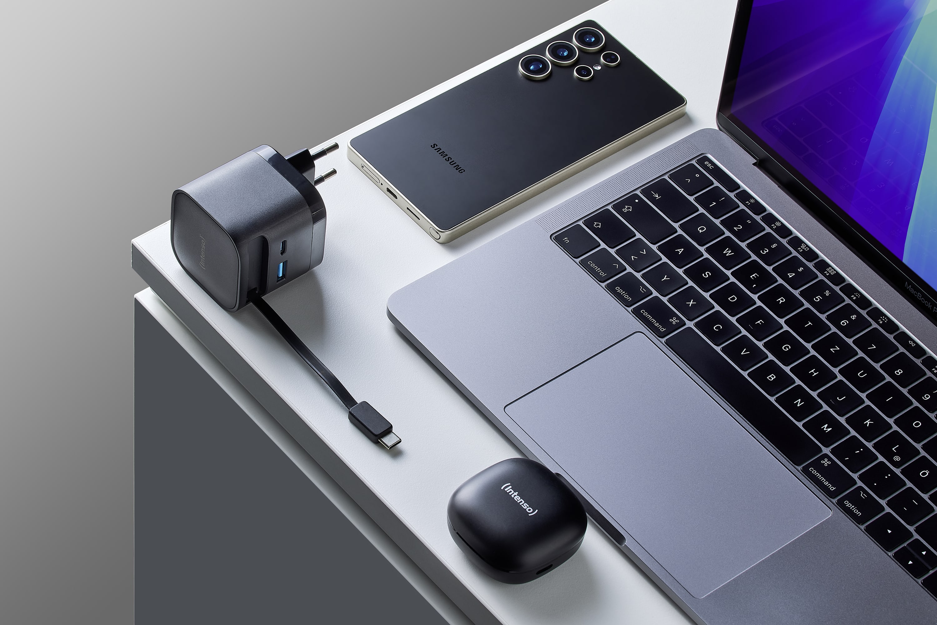 INTENSO Netzteil 7806520, 65 W, Schwarz