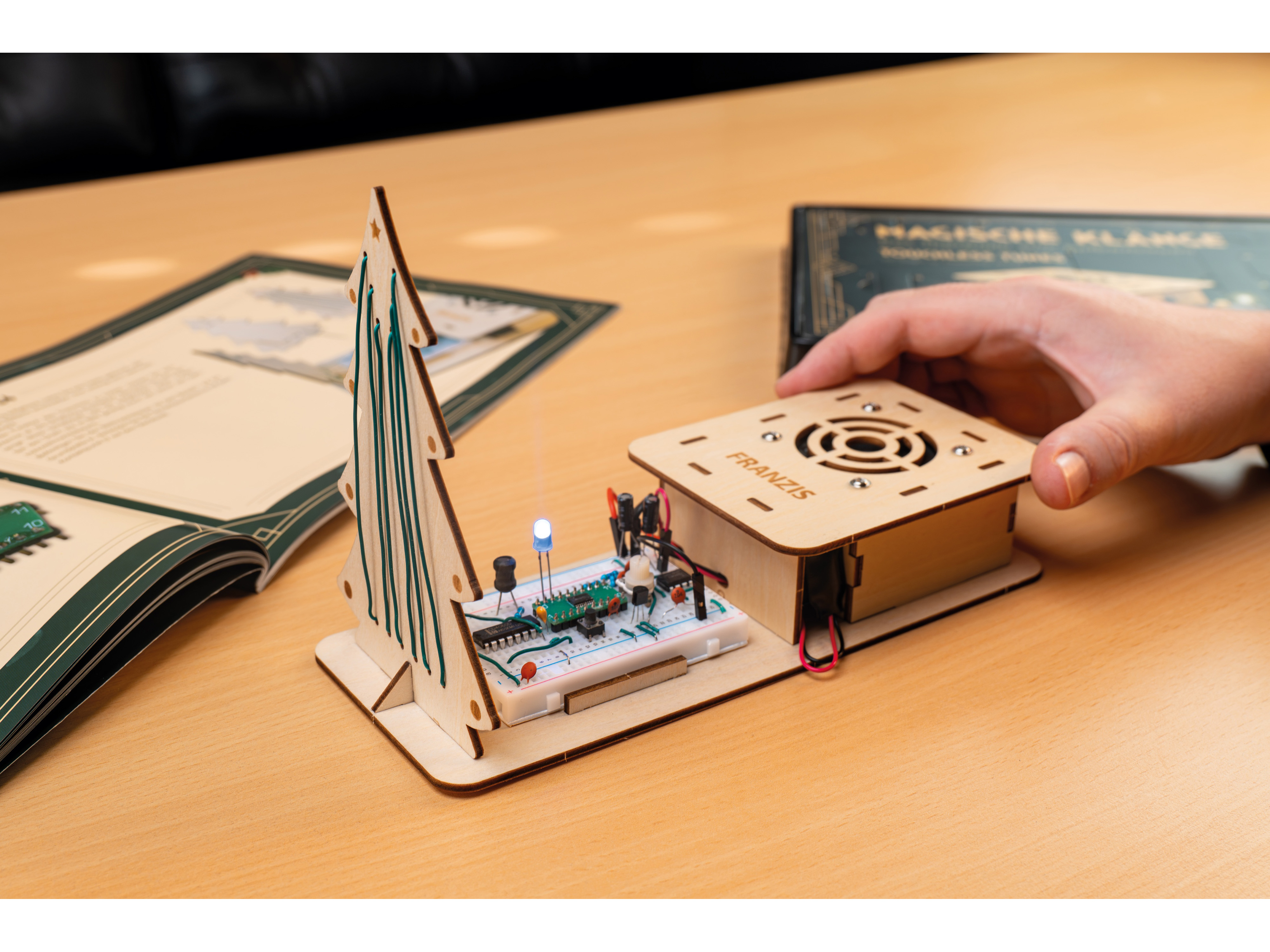 FRANZIS Magische Klänge: Das Theremin zum Selberbauen