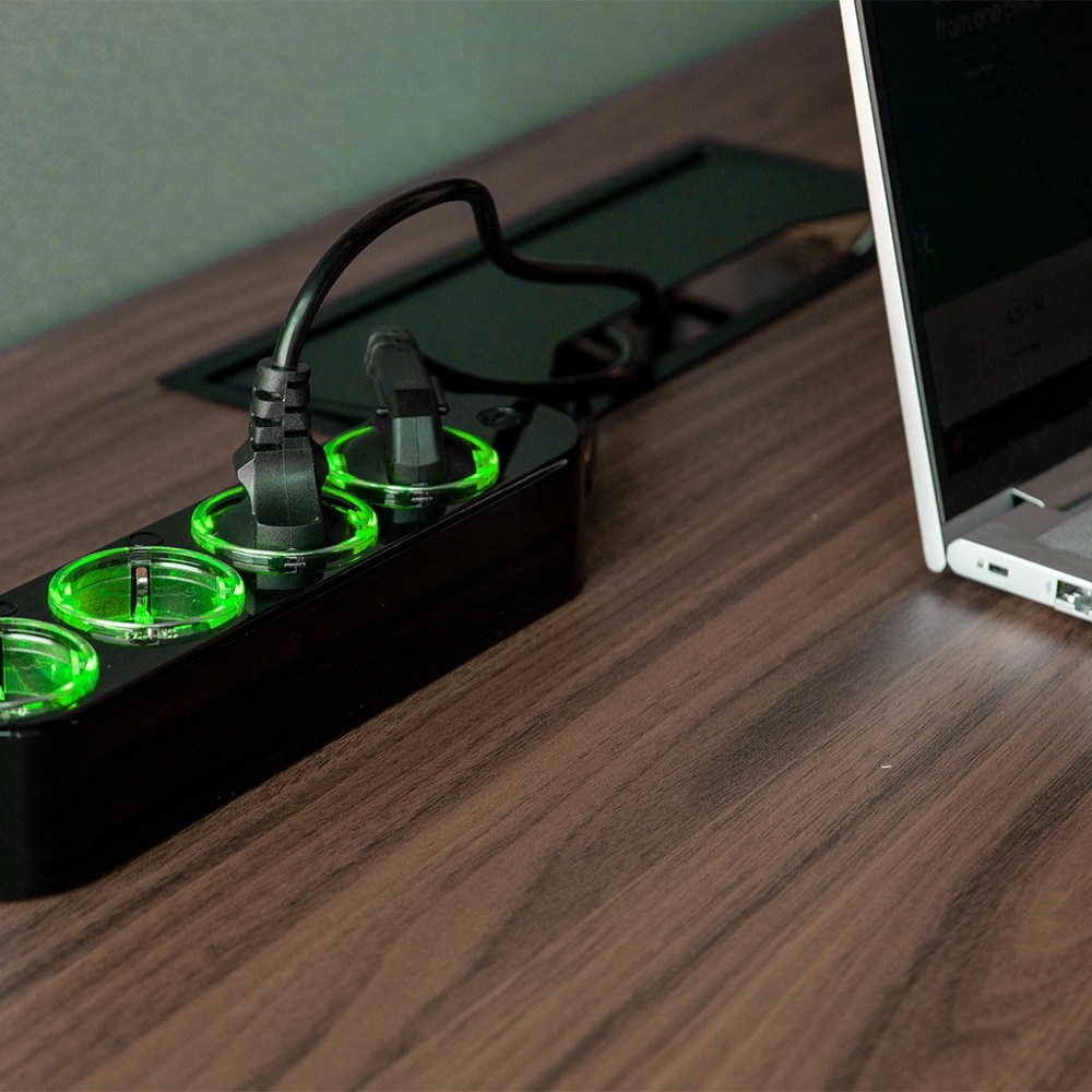 SHELLY Power Strip 4 Gen4, 4-fach Steckdosenleiste, schwarz, WiFi, Bluetooth, Zigbee, Matter, Apple HomeKit, Alexa, 2 Stück