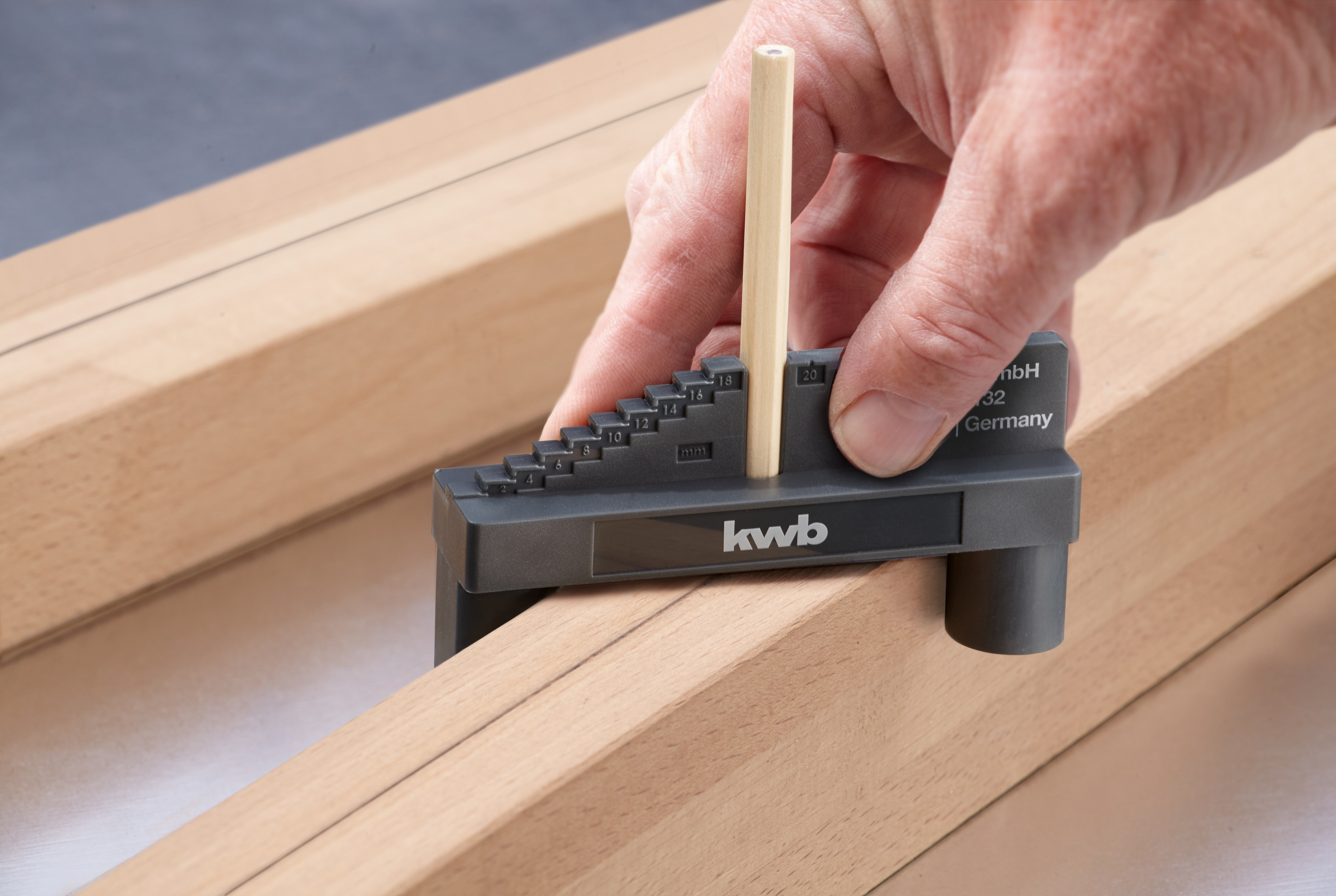 KWB Mittenfinder, 757800, inkl. Bleistift