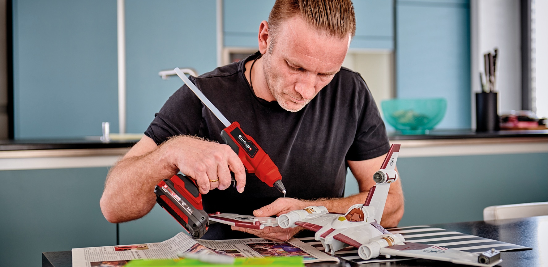 EINHELL EINHELL Akku-Heißklebepistole TE-CG 18 Li Kit (1x 4,0 Ah)